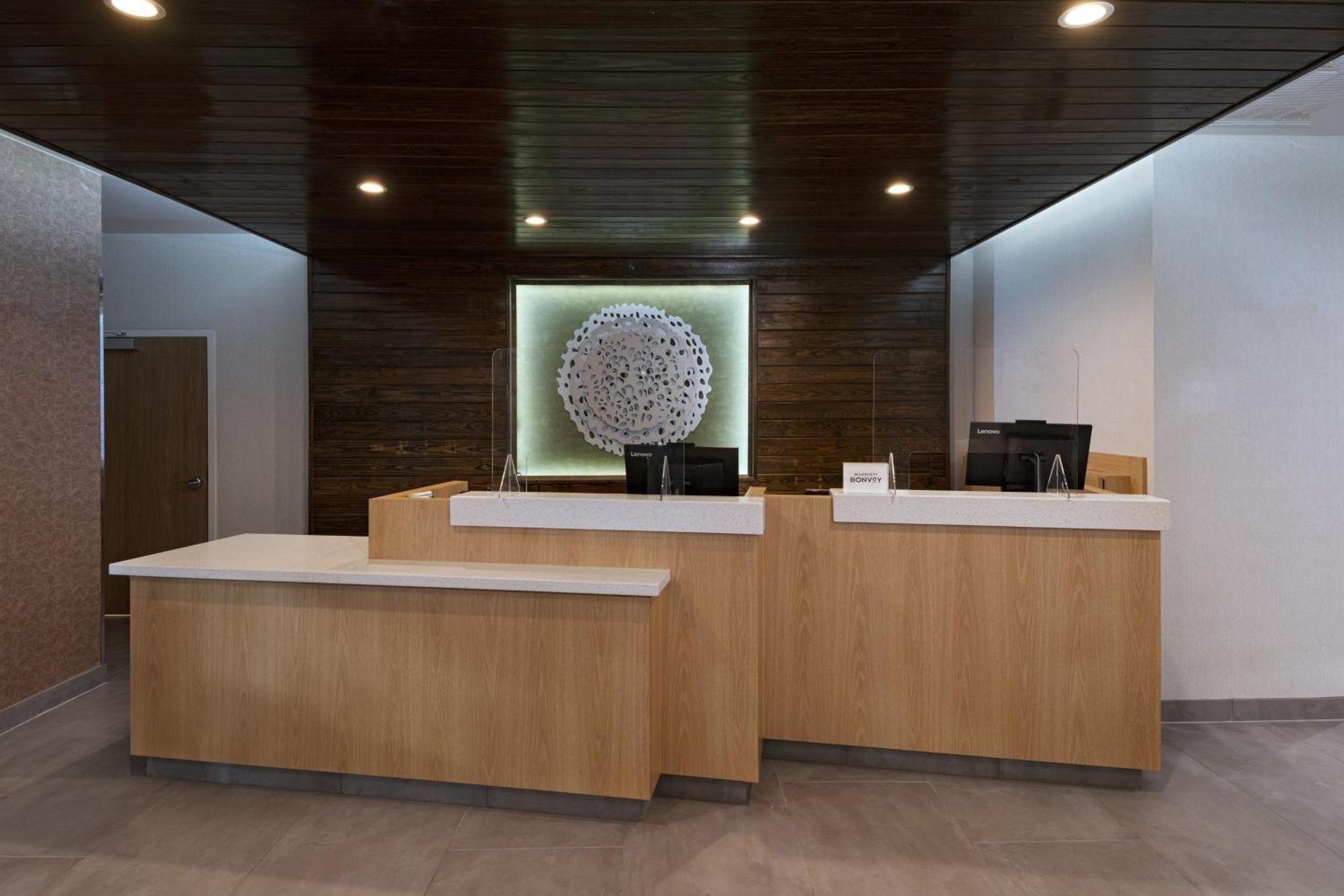 Hotel Fairfield By Marriott &
